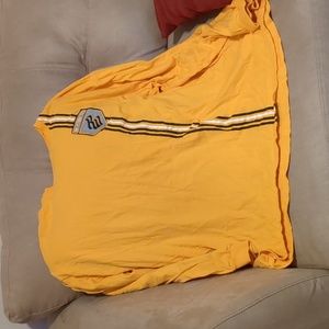 Men's pull over Roca wear shirt